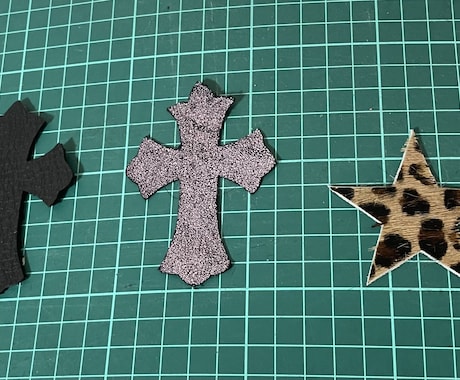 パッチ作成・縫い付けます ワンポイントで変わる。クロス＆スターの存在感。 イメージ2