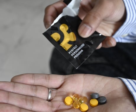 男性がTikTok・インスタ広告素材撮影いたします 一眼レフカメラで広告用写真・素材を撮影いたします。 イメージ2