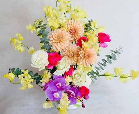 季節を楽しむお花をお作りします 花の造形師が作るおしゃれなフラワーアレンジメント イメージ2