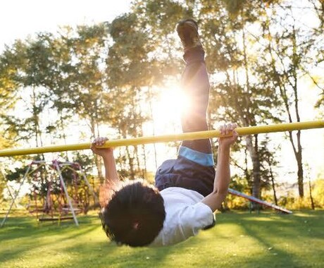 幼児〜児童期の体育レッスン！逆上がり克服します この練習法知ってますか？苦手克服！逆上がり必勝アドバイス イメージ1