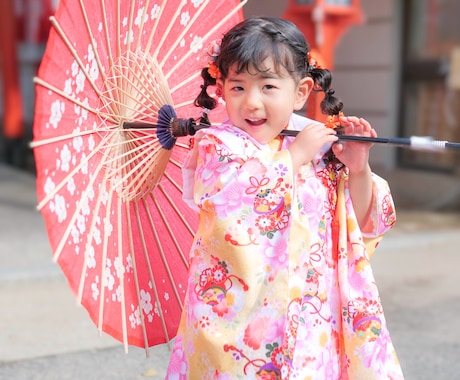 日常を切りとったような自然な笑顔をお撮り致します 関西エリア 女性カメラマン【小物レンタル無料】 和傘、紙風船 イメージ1