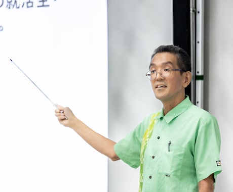 沖縄伝統の楽器「歌三線」のお稽古体験を承ります 沖縄音楽に欠かせない「歌三線」、伝承者から習ってみませんか？ イメージ2