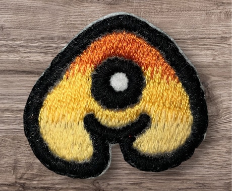 イニシャルセミオーダー品を販売いたします 完全手刺繍、セミオーダーで自分だけの物を...♪*ﾟ イメージ1