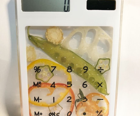 フルーツ電卓作ります ソーラータイプの電卓をフルーツやお花たっぷりに❤️ イメージ1