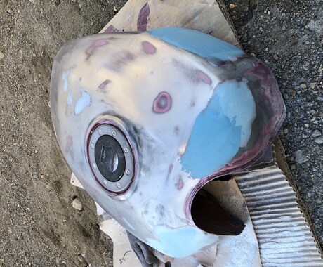 バイク外装、タンク凹み修理いたします ★凹んでしまったタンク、削れてしまったカウルなど修理塗装★ イメージ1