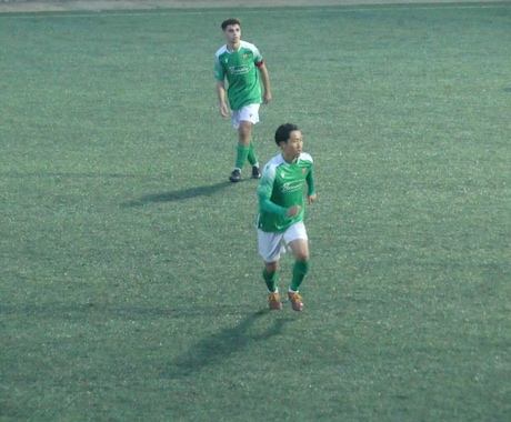 サッカーに特化したトレーニングを教えます 現役スペインリーガーが教えるサッカー選手のためのトレーニング イメージ1