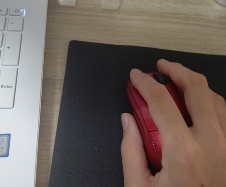 女性の手、素材として提供します ハンドモデル、ネイルモデル、お好きなシチュエーションでどうぞ イメージ2