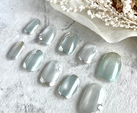 水光ミントブルーのネイルチップの現品販売しています オリジナルブレンドのカラーとデザインであなたの日常に彩りを イメージ2