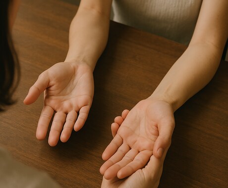 初鑑定CP！手や耳からあなたを読み解きます 観相学を基に“今のあなた”に必要なメッセージを言葉でお届け イメージ1