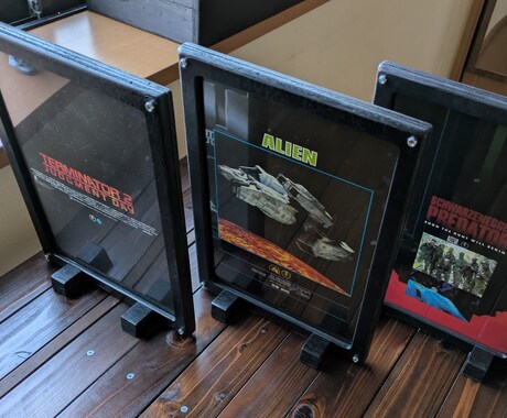 A4サイズの木製額縁作ります 映画のパンフレットなどA4サイズが入ります。アクリル1mm板 イメージ2