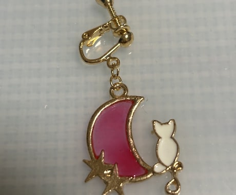 ちょこんとかわいいアクセサリー、お作りします きらめく毎日に、ちょこんとアクセサリーの魔法を。 イメージ2