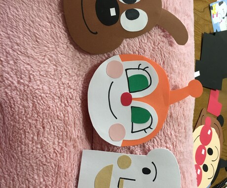 忙しい保育士さんの壁面製作などお手伝い致します 壁面製作や窓面装飾、お誕生日カードなど作ります！ イメージ1