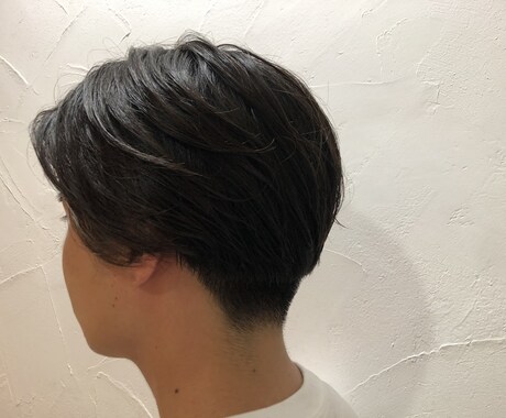 男性を髪型とファッションでかっこよくします イメージ1