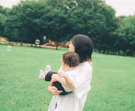 自然な表情を大切にした人物・家族写真を撮影します かしこまらない自然な瞬間を、その人らしい写真に残します イメージ1