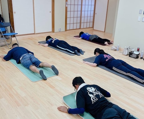 肩こり・腰痛の方向けのピラティスレッスンをします ピラティスで身体作りや腰痛・肩こり改善をサポート イメージ2