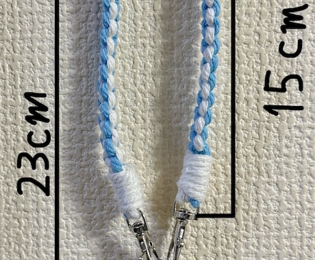 スマホのネック、ハンドストラップを作ります 気分によって裏表で色を変えられるハンドストラップです。 イメージ2