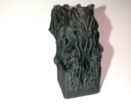 光造形方式の3Dプリンタします フィギュアやアクセサリ、細かなディティールの表現に！ イメージ1