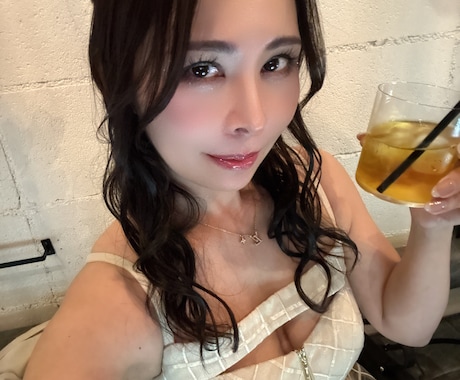 元嬢がスナックのママのようにお話し聞きます 飲み相手、相談相手、愚痴聞きなど何でも話してくださいね♪ イメージ1