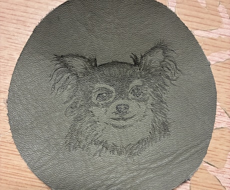 手描きチワワキーケース＆バッグチャーム制作します ご注文後に手縫いでキーケースへと仕上げます。 イメージ2