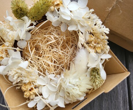 オリジナルリースやスワッグ、ブーケなどを製作します お花を飾りたい、プレゼントしたい、オリジナルをだしたい方へ イメージ2