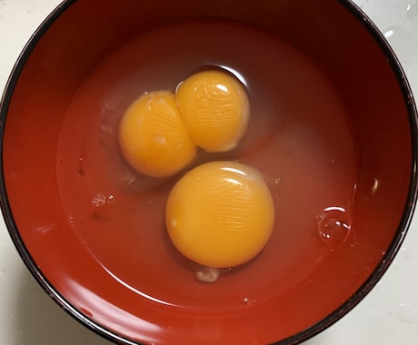 双子のたまご提供します 久しぶりに見ました。スーパーの卵です。 イメージ1