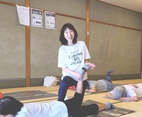 初心者や中高年向けのストレッチ+有酸素運動をします 中高年向け体操教室や老人ホームで指導し今年14年になります。 イメージ1