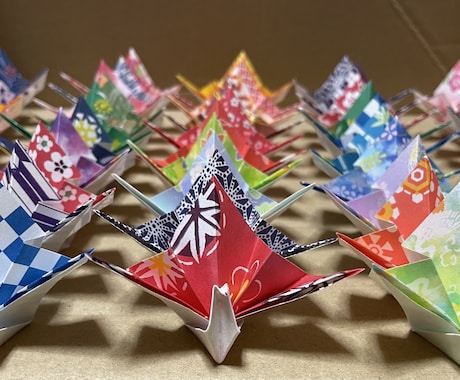 折り紙折ります 祝鶴や寿亀などの祝い物から季節の壁飾りまで幅広く対応します イメージ1