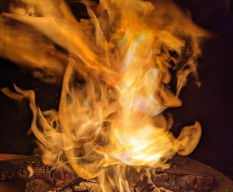 炎、火の写真素材提供します 神秘的な炎の姿をほしい方はぜひ イメージ2