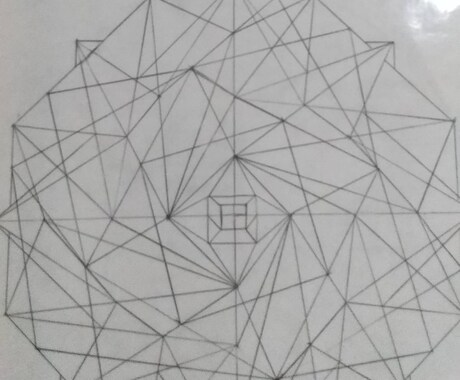 人目につくロゴ、デザインを考えます 幾何学模様のアイデアはたくさん出てきます イメージ2