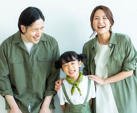 一瞬を丁寧に。ポートレートや家族写真を撮ります ポートレート・家族・日常の記録。飾らない自然な姿を写します。 イメージ1