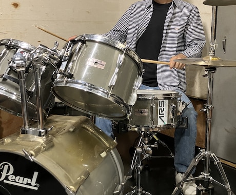 初心者の方へ音楽スタジオの雰囲気伝えます スタジオの雰囲気を感じてもらい、ドラムの解説も致します！！ イメージ1