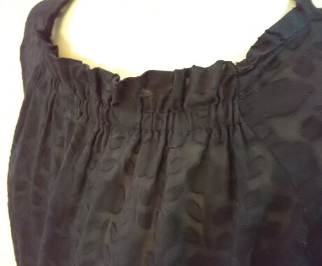 写真のブラウス(トップス)の型紙あります 洋服が作りたいけど型紙が。。という方に♪比較的簡単な形です。 イメージ2