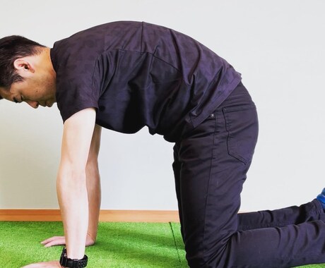 肩こりが酷い方におススメのストレッチをします イメージ1