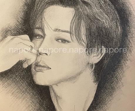ご希望の人物かペットの似顔絵を鉛筆画で描きます リアルな似顔絵　プレゼントにも♪ 人物画　ぺット画　白黒 イメージ1