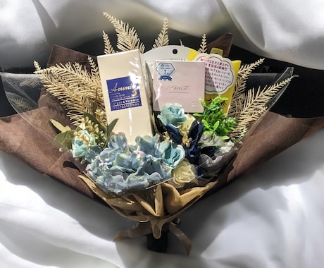 結婚式や各種お祝いに♪コスメブーケを作成します あなたのイメージにぴったりのブーケを一つ一つ手作りします✨ イメージ2