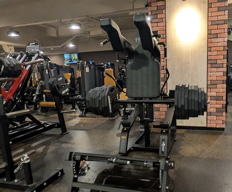 SQ180kg達成者がフォーム動画を添削しますます 体重67kgSQ180kg×4達成！重量伸ばすコツ教えます イメージ2