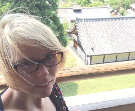 英語で翻訳致します 私は英語を母国語でございます。徹底的に翻訳致します。 イメージ2