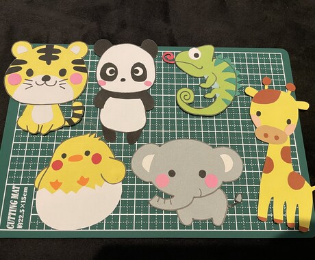 ミニサイズの可愛いペーパークラフトを作成します アルバム等の飾り付けにおすすめのペーパークラフトを作成します イメージ1
