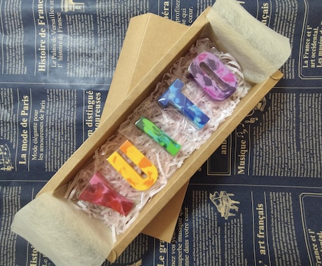 世界にひとつ♡名入れカスタムくれよんをお作りします 国内製造の安心素材♡出産祝い・お誕生日の特別なプレゼントに！ イメージ2