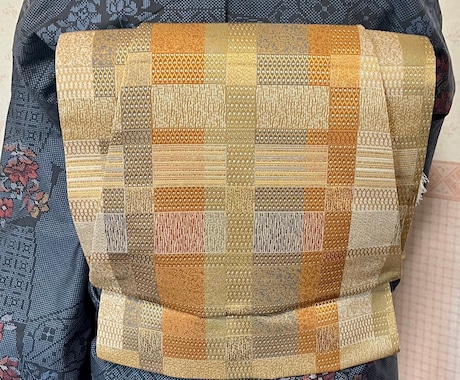 袋帯をアレンジ二重太鼓作り帯に仕立て直します 普通の二重太鼓だけでは物足りない方にオススメです イメージ1