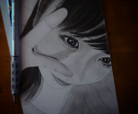 鉛筆画の似顔絵を描きます 似顔絵を描きます。ご希望があればリメイクも致します。 イメージ2