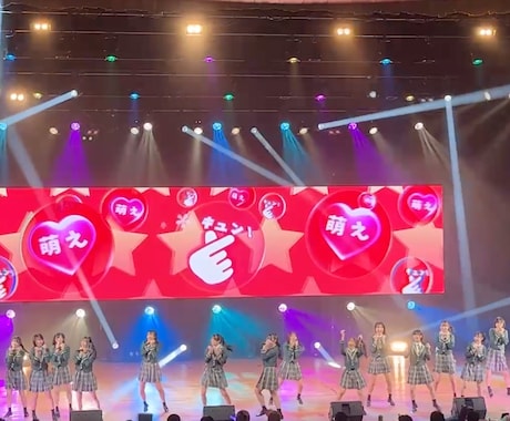 世界観に合わせたリリックビデオを制作します 歌詞を、ただ映すだけじゃない。楽曲の世界観を映像に。 イメージ2