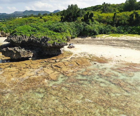 沖縄風景バックの物撮り写真撮影代行をいたします 商品に“沖縄らしさ”を添えるロケーション物撮り イメージ1