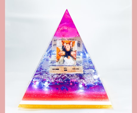 しあわせのピラミッド作ります 記念写真をピラミッド型のオブジェに。サプライズプレゼント等 イメージ2