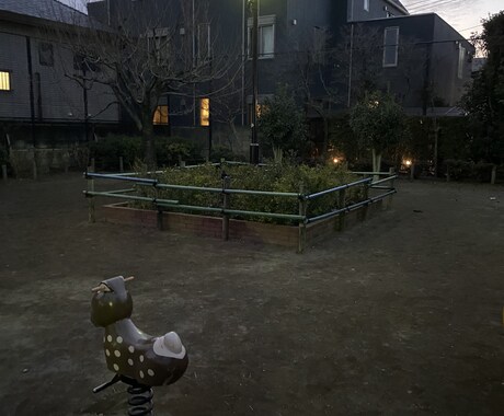 様々な悩みや恋愛のこと話し相手になります ご満足のいただけるサービスご提供できるように頑張ります。 イメージ1