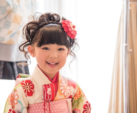 出張＆スタジオ対応！極上の七五三写真を撮影します 広告のプロが光を操り、お子様の最高の笑顔と成長の証を残します イメージ2