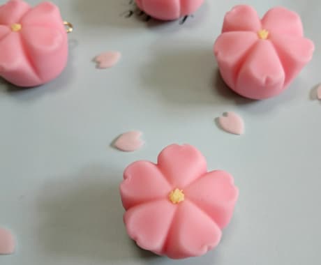 本物そっくりの上生菓子の小物を製作いたします 和菓子職人が実際の製法で製作いたします イメージ2