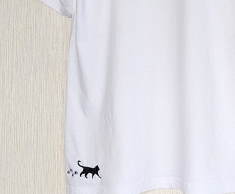 愛猫の名前お入れします 世界に1枚だけの愛猫のTシャツを作りませんか？ イメージ2