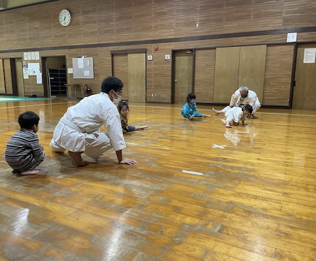 親子でできる運動、護身術など一緒にします 理学療法士で少林寺拳法の先生が分かりやすく伝えます イメージ2