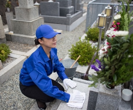 佐賀県内交通費無料＿元清掃員がお墓参り代行します 前職の経験と女性ならではのきめ細やかさが強みです イメージ1